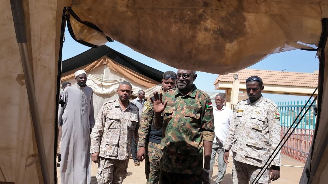 والي الخرطوم يتفقد مراكز العزل للكوليرا