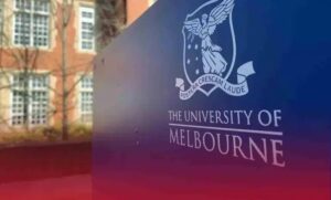 منحة دراسية 